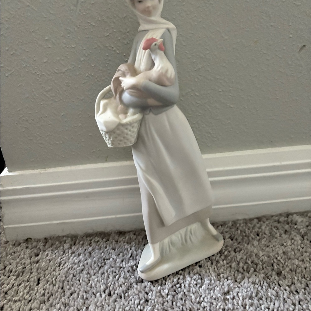 Lladro Porcelain Figurine with Basket and Chicken